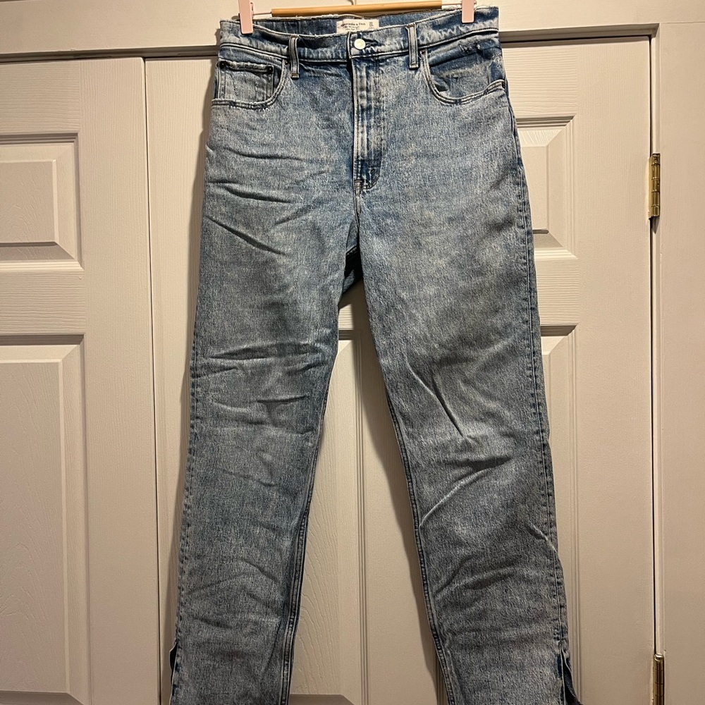 Abercrombie & Fitch 90s Straight Ultra High Rise Jeans